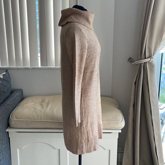 Banana Republic Camel Geo Cable Cowlneck Dress XS P - Picture 3 of 6